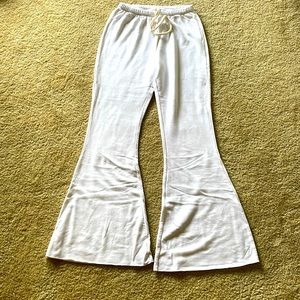White stretchy sweatpants from aerie